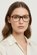 Charger l'image dans la galerie, KA 0089 Zr - Karavan Eyeglasses animal print rectange front woman
