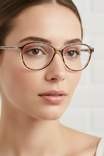 Load image into Gallery viewer, Ronja_0102_-_Monkeyglasses_side woman