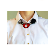 Charger l'image dans la galerie, Vi Pebbles black & red - Necklace Eyeglass holder in USA - cavaaller-Itwillbefine