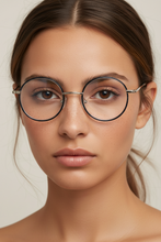 Load image into Gallery viewer, Agate 01 Eb - Karavan Eyeglasses front young woman
