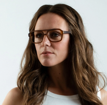 Cargar imagen en el visor de la galería, Alsace 102 - Monkeyglasses Eyeglasses side woman
