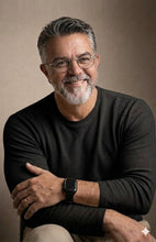 Lade das Bild in den Galerie-Viewer, Antique 5 Mi Bronze Surgical Stainless Steel Oval Eyeglasses | Francois Pinton Man
