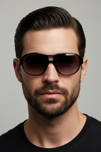 Load image into Gallery viewer, Buzios Nn - Francois Pinton Sunglasses man
