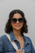 Indlæs billede til gallerivisning Molly 45-3 - Monkeyglasses  woman front

