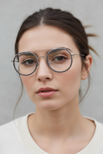 Load image into Gallery viewer, Noah 78 (51) - Monkeyglasses side woamn 
