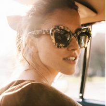 Lade das Bild in den Galerie-Viewer, Vogue SJ70 Dark Tortoise Aged Acetate Sunglasses | Francois Pinton Woman

