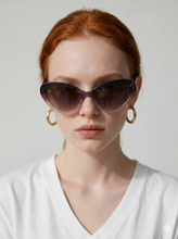Charger l'image dans la galerie, Aquas 06 Pe - Francois Pinton Sunglasses - Pink Crystal Sculpted Cat-Eye
