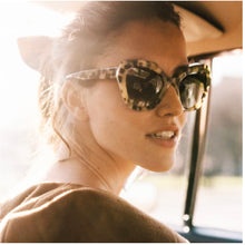 Cargar imagen en el visor de la galería, François Pinton FP Vogue SJ70 - Sunglasses in USA - cavaaller-Itwillbefine
